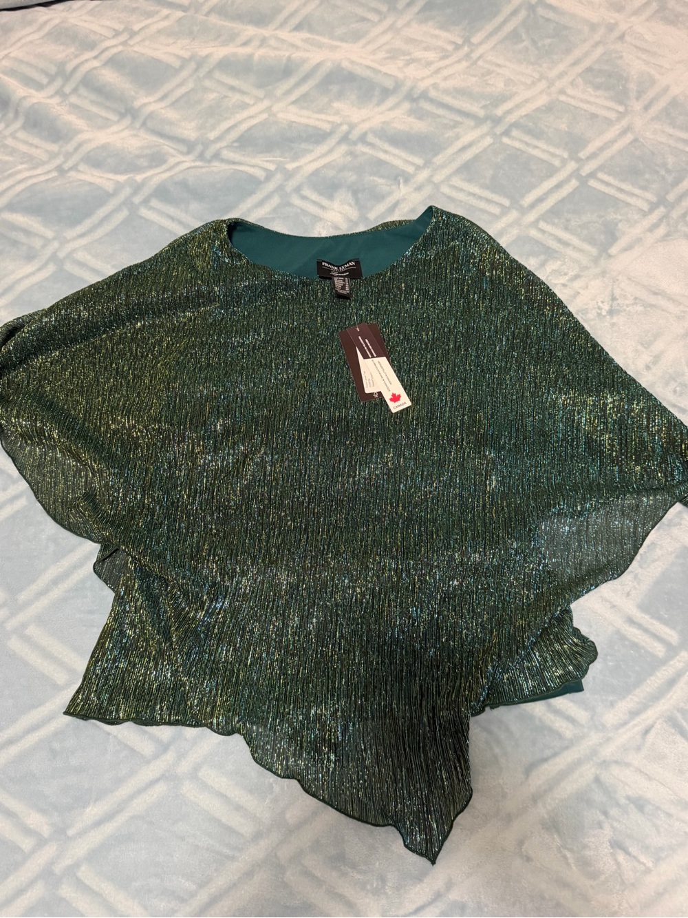 Frank Lyman Design Shimmering Emerald Green Pleated Tunic